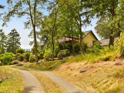 Luxury estate at 4740 Beaverdale Road, Victoria, BC — photo 99