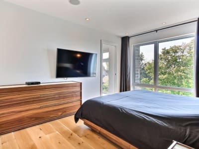Luxury estate at 876 Rue des Bernaches, Mont Saint-Hilaire — photo 12