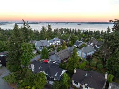 Luxury estate at 4786 Meadfeild Court, West Vancouver, BC — photo 3