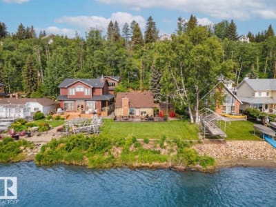 Luxury estate at 595 First Avenue North, Seba Beach, AB — photo 1