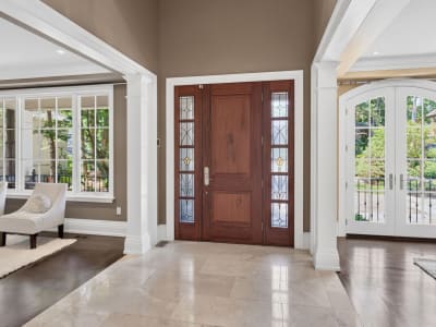 Luxury estate at 1396 Crescent Road, Mississauga, ON — photo 4