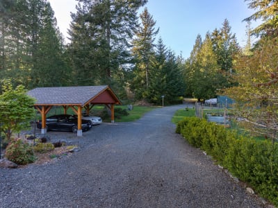 Luxury estate at 1004 Cowan Point Drive, Bowen Island, BC — photo 34