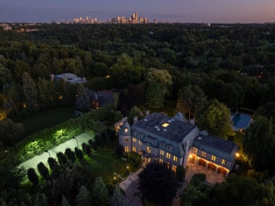 Luxury estate at 45 Bayview Ridge, North York, ON — photo 2