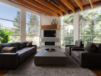 Luxury estate at 324 Clifton Road, Kelowna, BC — photo 7