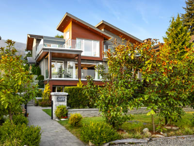 Luxury estate at 2449 Kings Avenue, West Vancouver, BC — photo 11