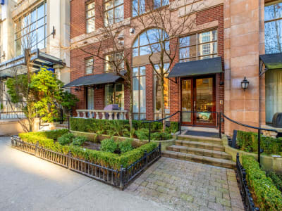 Luxury estate at 1258 Richards Street, Vancouver, BC — photo 2