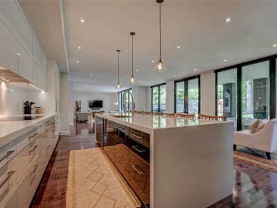 Luxury estate at 53 Royalavon Crescent, Toronto — photo 6