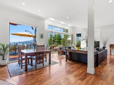 Luxury estate at 220 Panorama Road, Lions Bay, BC — photo 5