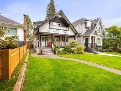 Luxury estate at 4337 West 15th Avenue, Vancouver, BC — photo 3
