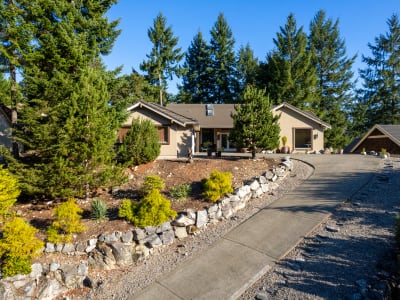 Luxury estate at 2471 Andover Rd, Nanoose Bay, BC — photo 1