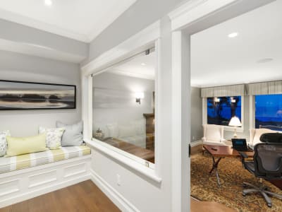 Luxury estate at South Surrey — photo 21