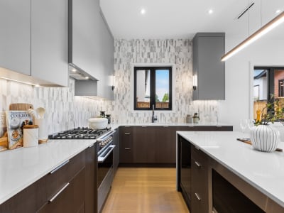 Luxury estate at 3 6682 Napier Street, Burnaby, BC — photo 9