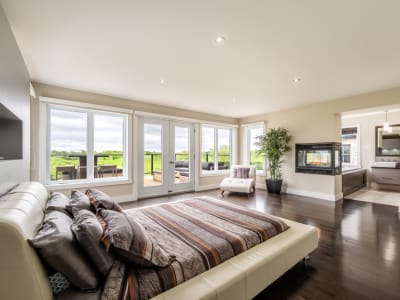 Luxury estate at 199 Rue des Français, Mont-Saint-Hilaire, QC — photo 14