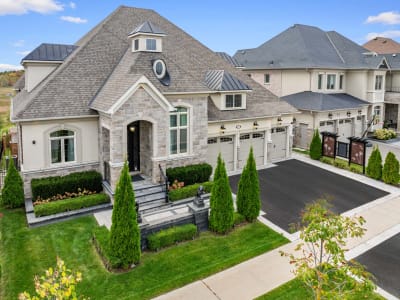 Luxury estate at 28 Chuck Ormsby Crescent, King City, ON — photo 14