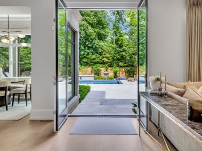 Luxury estate at 343 Douglas Avenue, Oakville, ON — photo 10