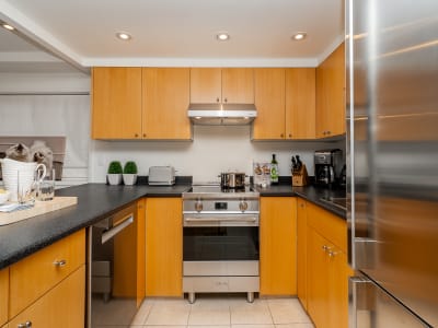 Luxury estate at 3262 West 1st Avenue, Vancouver, BC — photo 12