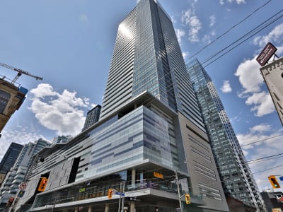 Luxury estate at 4406 80 John Street, Toronto — photo 2