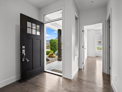 Luxury estate at 1960 K. L. O. Road, Kelowna, BC — photo 15