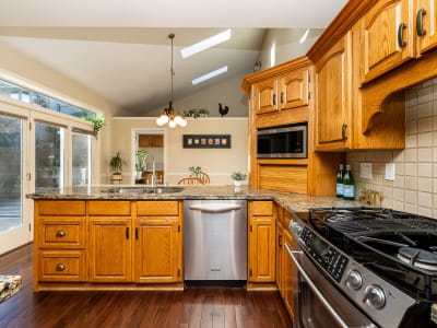 Luxury estate at 408 Riverview Crescent, Coquitlam, BC — photo 6
