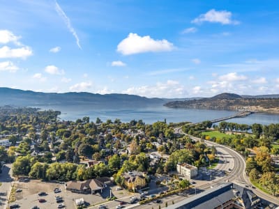 Luxury estate at 1626 Water Street, Kelowna, BC — photo 6