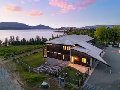 Luxury estate at 4840 Lakeshore Road, Kelowna, BC — photo 3