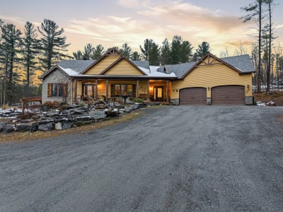 Luxury estate at 265 Rue Rosedale, Ayer's Cliff, QC — photo 40
