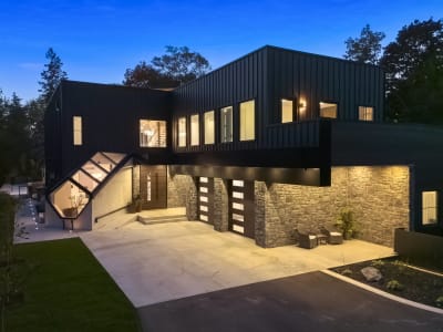 Luxury estate at 1438 Haig Blvd, Mississauga, ON — photo 3