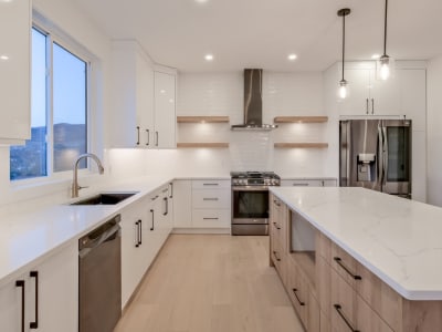 Luxury estate at 2807 Copper Ridge Drive, West Kelowna, BC — photo 5