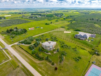 Luxury estate at 262060 Range Road 33, Rocky View, AB — photo 41