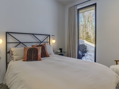 Luxury estate at 15 Chemin du Hibou, Eastman, QC — photo 16