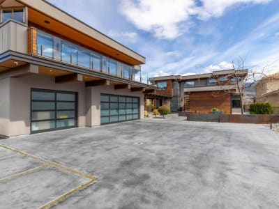 Luxury estate at 5818 Dale Avenue, Summerland, BC — photo 3