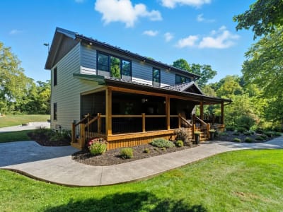 Luxury estate at 115 Lakeshore Road, Port Burwell, ON — photo 4