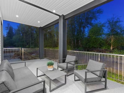 Luxury estate at 11018 243B Street, Maple Ridge, BC — photo 4