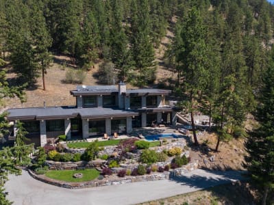 Luxury estate at 26 Commonage Road, Vernon, BC — photo 8