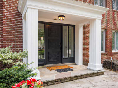 Luxury estate at 15 Old Colony Rd, Toronto, ON — photo 3