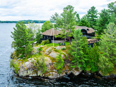 Luxury estate at 1 Onaway Island R21, Muskoka Lakes, ON — photo 13