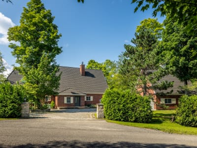Luxury estate at 1087 Chemin Dunant Nord, Sainte-Anne-des-Lacs, QC — photo 3