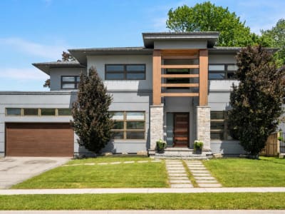 Luxury estate at 1025 Bridge Road, Oakville, ON — photo 1