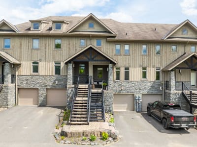 Luxury estate at 61 Rockmount Crescent, Gravenhurst, ON — photo 4