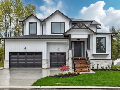 Luxury estate at 11018 243B Street, Maple Ridge, BC — photo 2