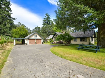 Luxury estate at 4740 Beaverdale Road, Victoria, BC — photo 111