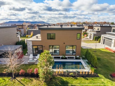 Luxury estate at 220 Rue Brunelle, Sainte-Julie, QC — photo 30