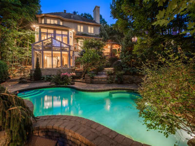 Luxury estate at 53 Av. du Bel-Horizon, Sainte-Julie, QC — photo 27