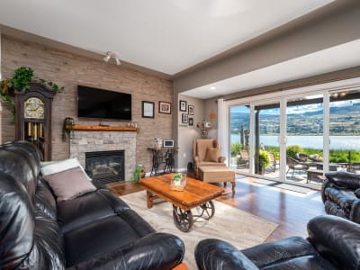 Luxury estate at 7185 Old Kamloops Road, Vernon, BC — photo 2