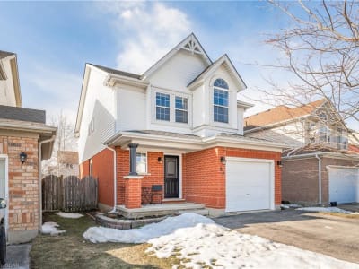 Luxury estate at 84 Southcreek Trail, Guelph — photo 2