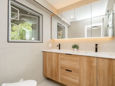 Luxury estate at 137 College Park Way, Port Moody, BC — photo 9