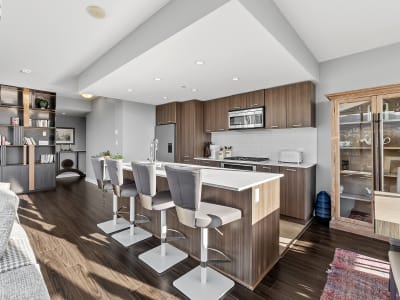 Luxury estate at 301 Capilano Road, Port Moody, BC — photo 6