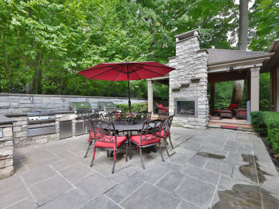 Luxury estate at 5047 Lakeshore Road, Burlington, ON — photo 32