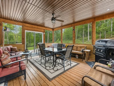 Luxury estate at 265 Rue Rosedale, Ayer's Cliff, QC — photo 45