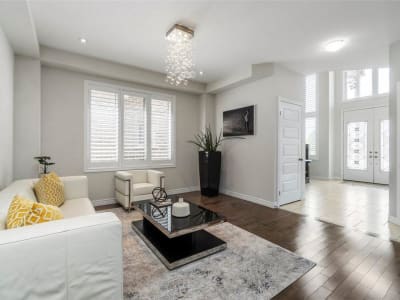 Luxury estate at 8 Pavel Place, Hamilton, ON — photo 6